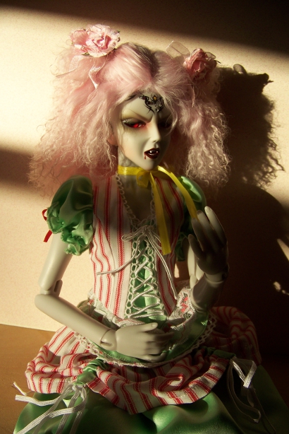 http://www.oddpla.net/blog/dolls/araminthe/sunlight/100_5182.JPG