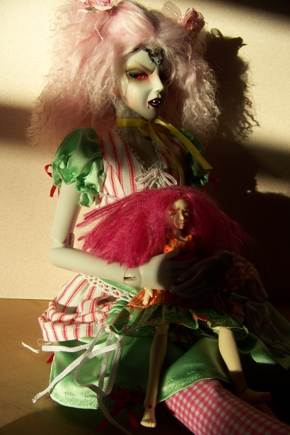 http://www.oddpla.net/blog/dolls/araminthe/sunlight/100_5185.JPG