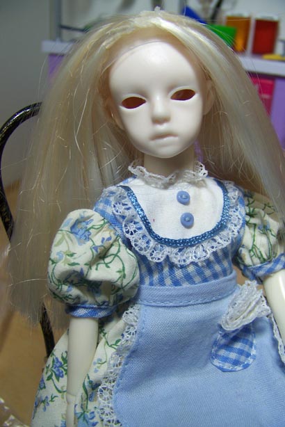 http://www.oddpla.net/blog/lhfdolls/littlewill/100_1418.JPG