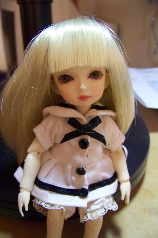 http://www.oddpla.net/blog/lhfdolls/verylittleanneka/100_3213.JPG